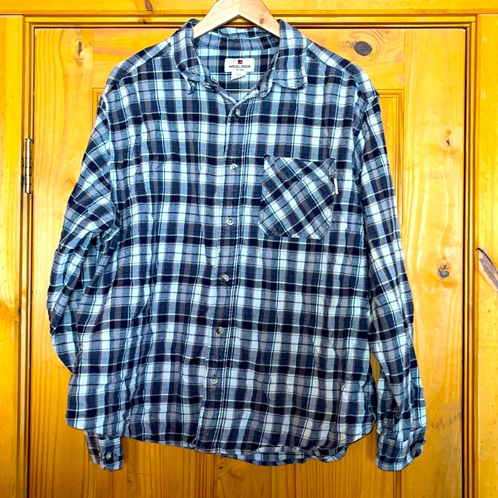 Men’s long sleeved flannel, Size: XL.